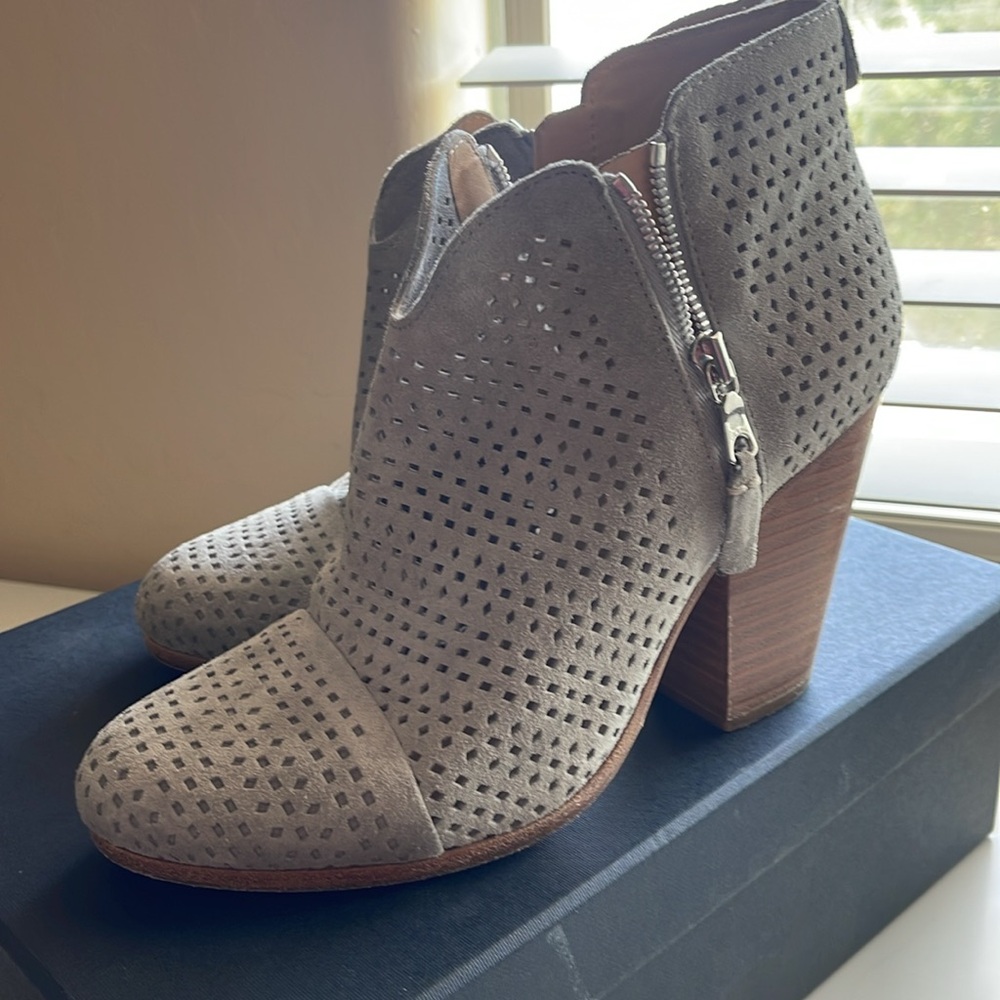 Rag & Bone Women’s Grey Suede Zip Booties US Size 8 Great Condition